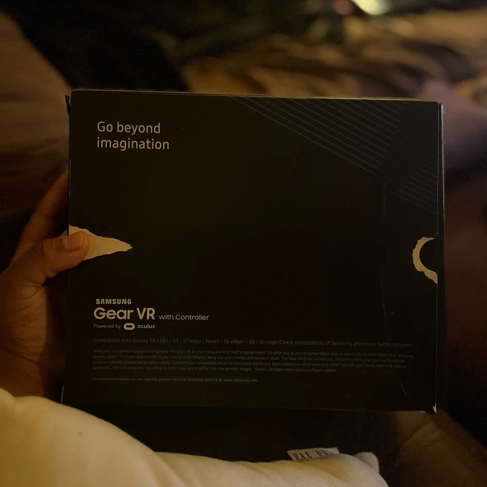 Samsung Gear VR with Controller